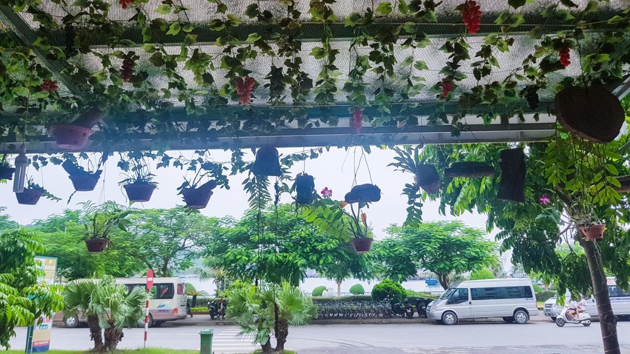 Thu Ha Hotel Dong Khe Sau Exterior foto